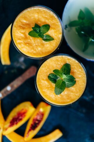 Raspberry Pineapple Smoothie